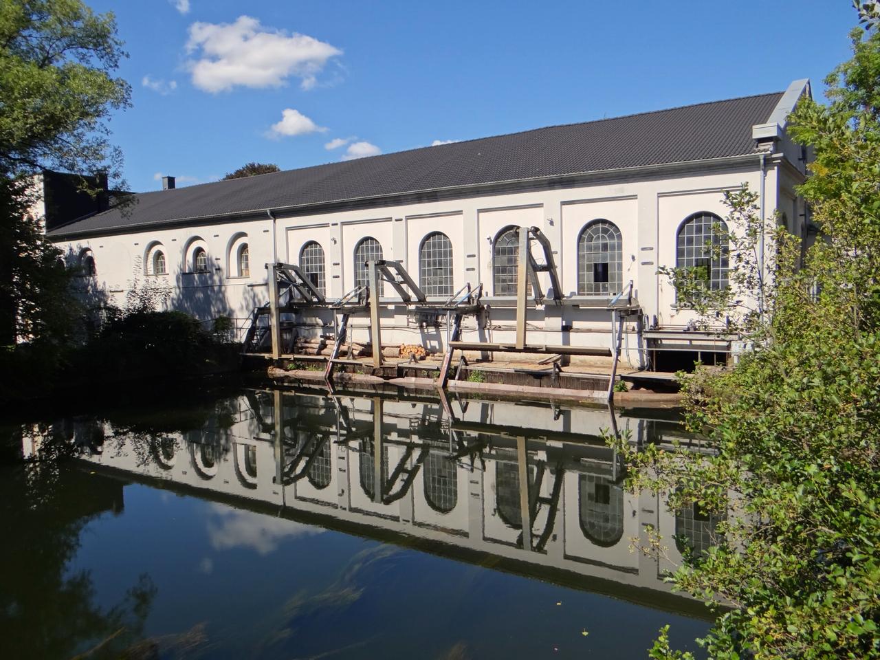 Symbolbild Ausstellung Industriegebäude