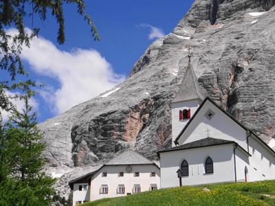Kirche am Berg